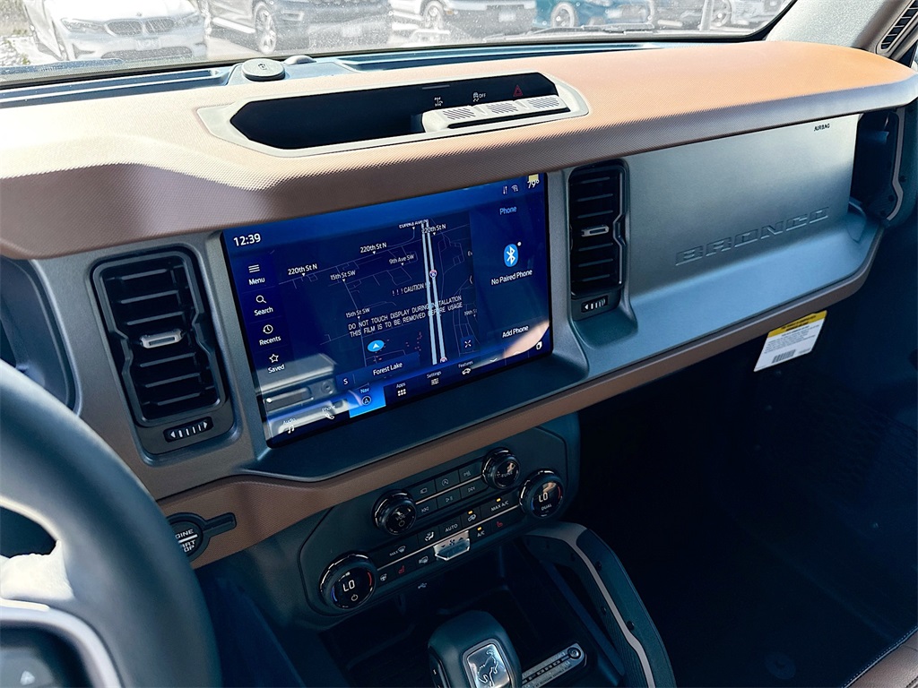 Vehicle image 8 of 22