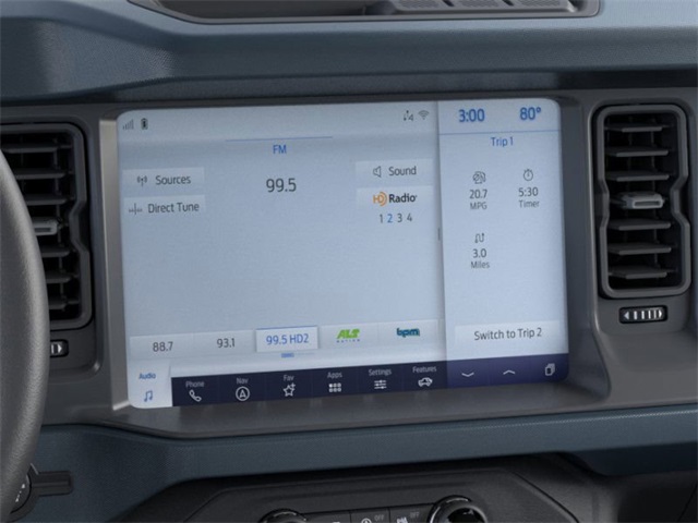 Vehicle image 15 of 25