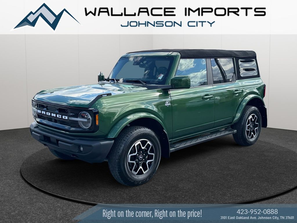 2024 Ford Bronco Outer Banks Image 1 of 46