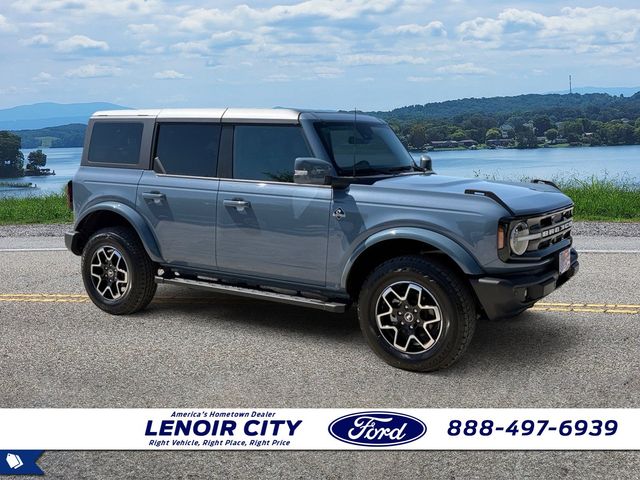 2024 Ford Bronco Outer Banks Image 3 of 28