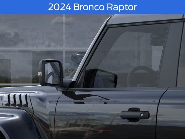Vehicle image 17 of 25