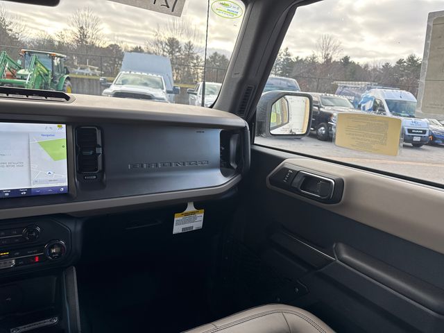 Vehicle image 15 of 26