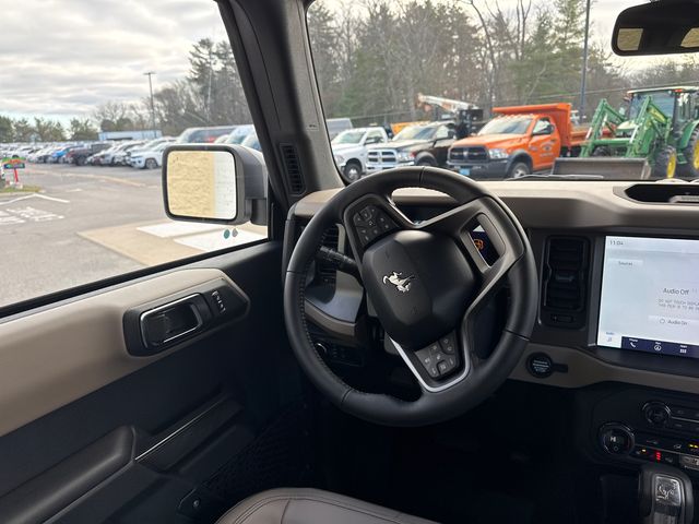 Vehicle image 13 of 26