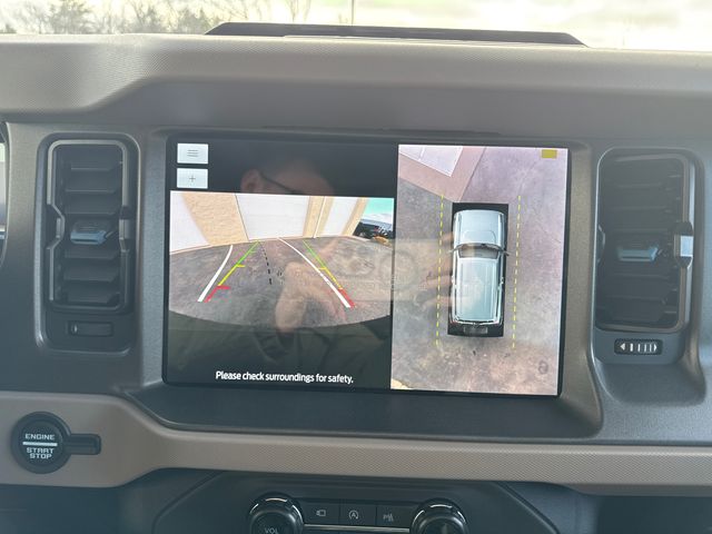 Vehicle image 18 of 26