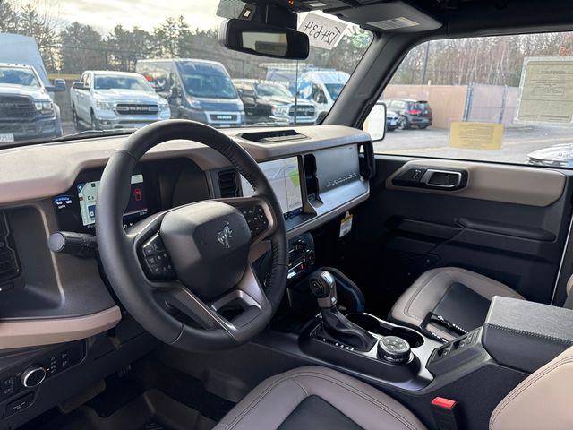 Vehicle image 14 of 26
