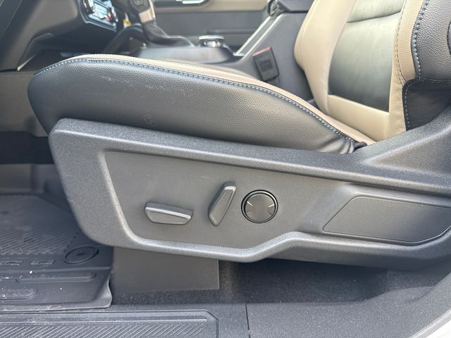 Vehicle image 26 of 26