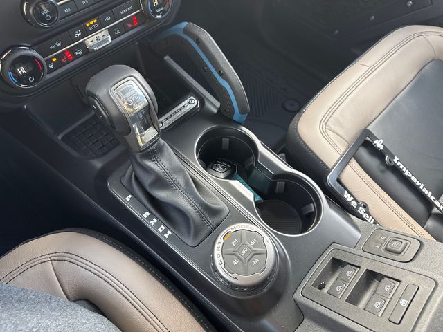 Vehicle image 20 of 26