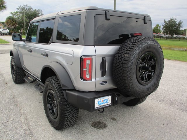 Vehicle image 7 of 26