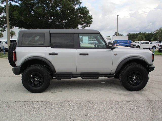 Vehicle image 4 of 26