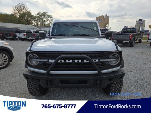 Vehicle image 4 of 45