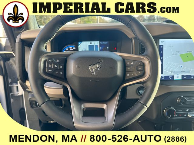 Vehicle image 28 of 38