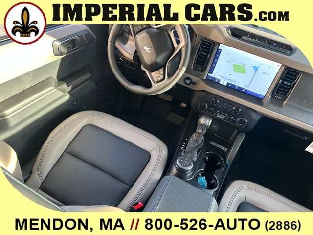 Vehicle image 36 of 38