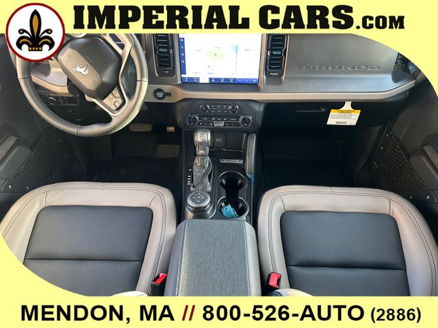 Vehicle image 31 of 38