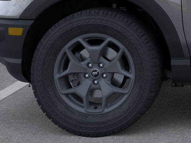 Vehicle image 19 of 23