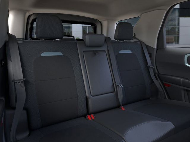 Vehicle image 11 of 23