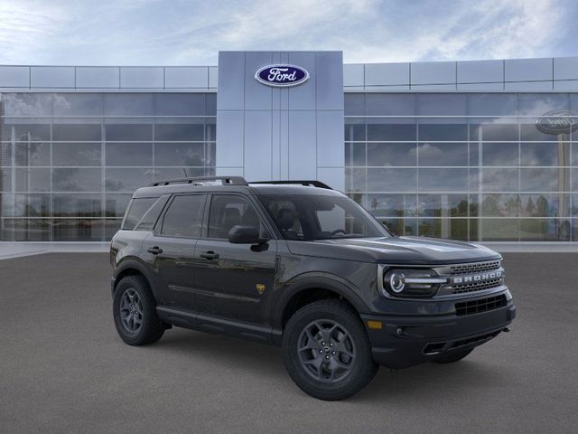 Vehicle image 4 of 23