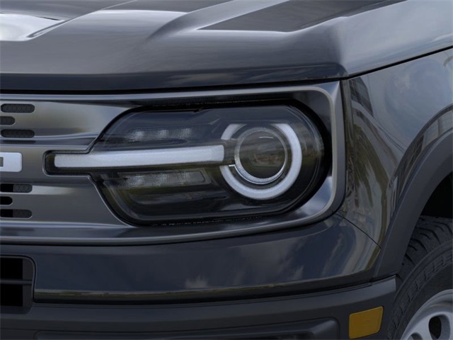 Vehicle image 18 of 23
