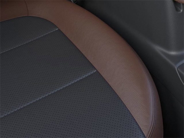 Vehicle image 16 of 23