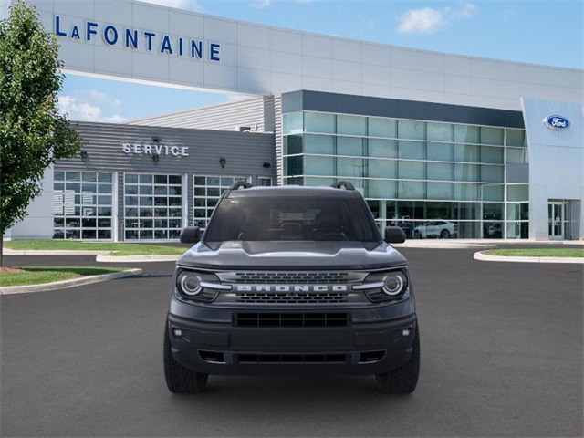 Vehicle image 4 of 23