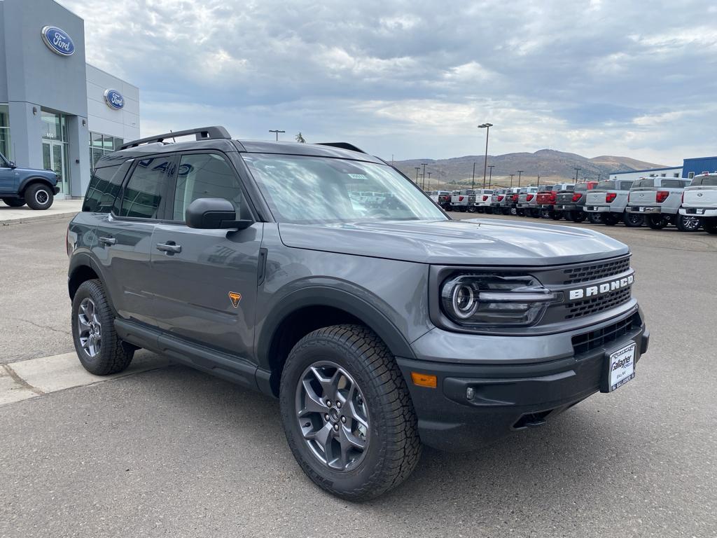 Vehicle image 15 of 25