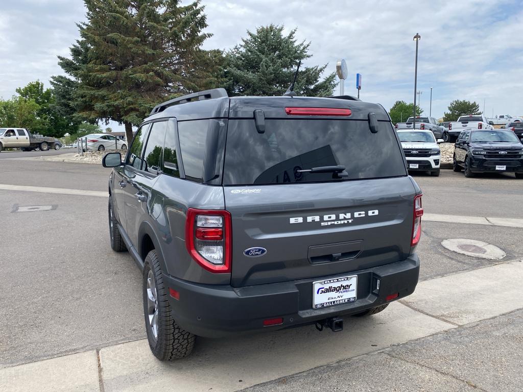 Vehicle image 21 of 25