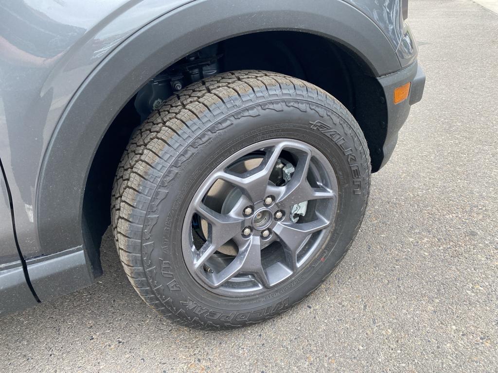 Vehicle image 2 of 25