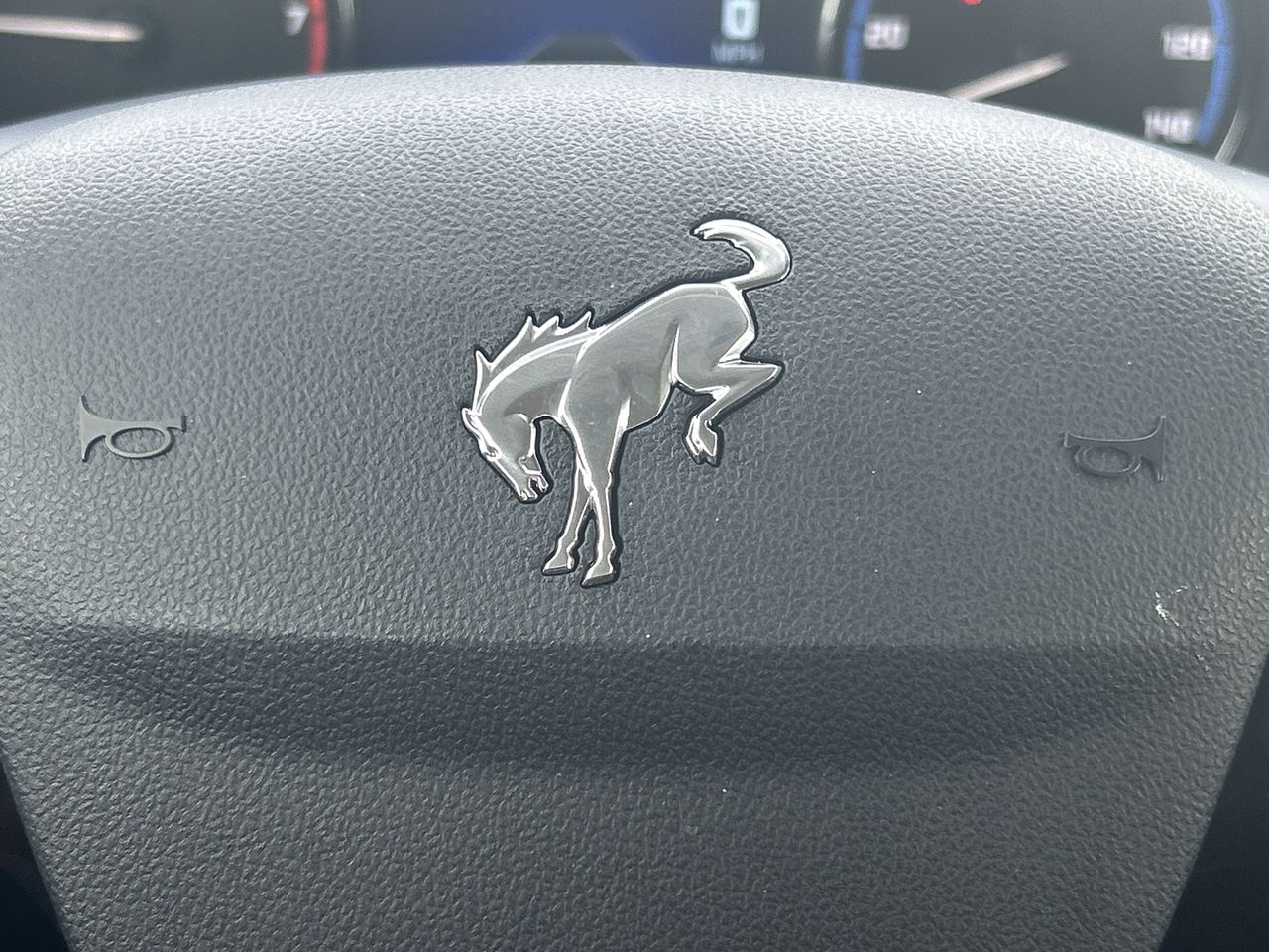 Vehicle image 24 of 40