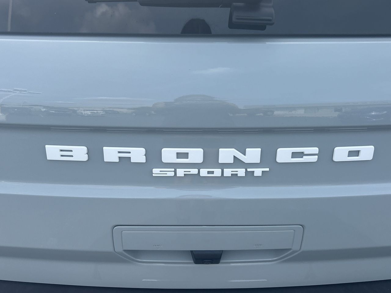 Vehicle image 32 of 40