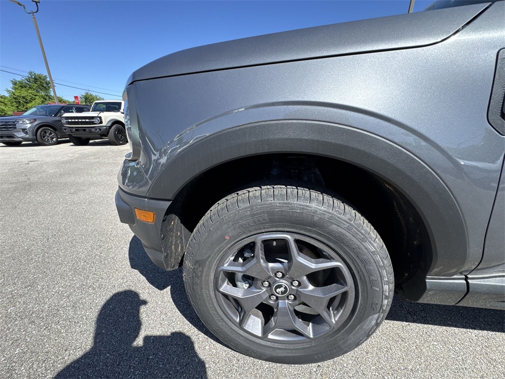 Vehicle image 11 of 27