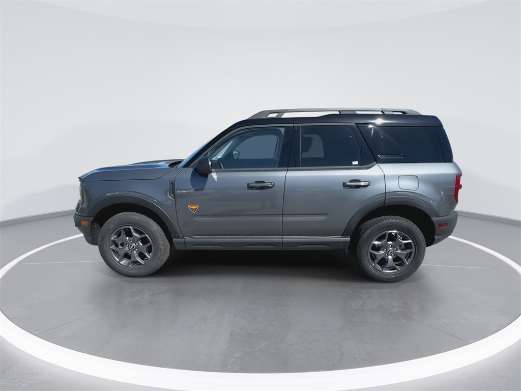 Vehicle image 10 of 27