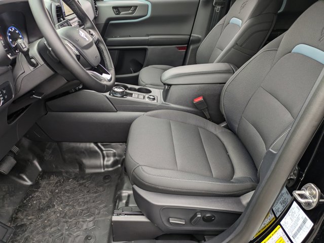 Vehicle image 4 of 6