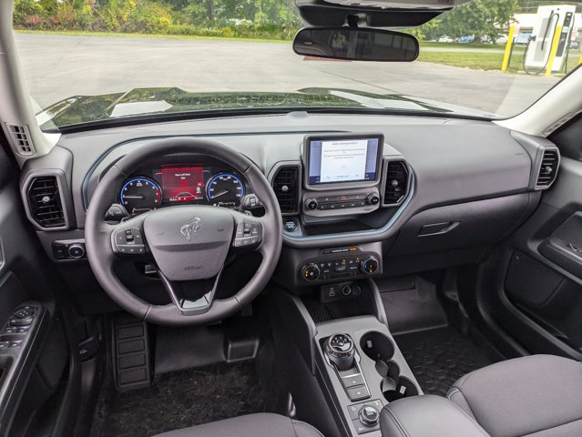 Vehicle image 6 of 6