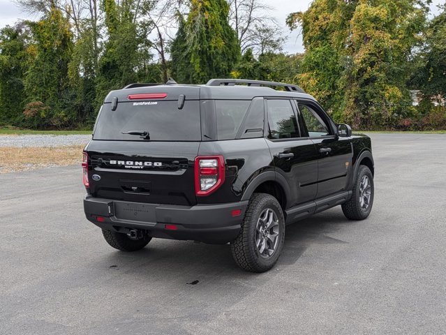 Vehicle image 3 of 6