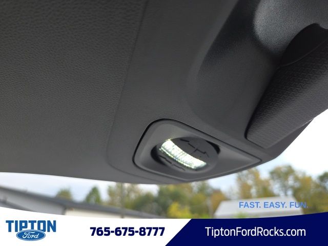 Vehicle image 28 of 41