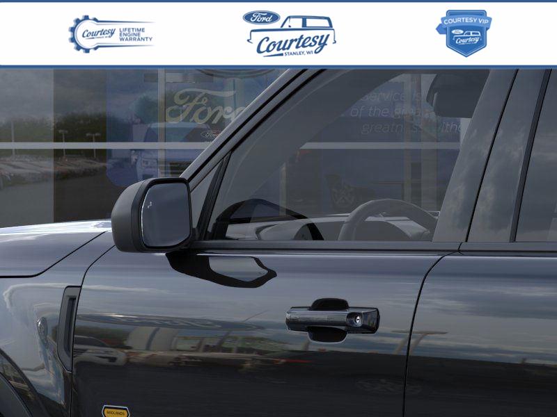 Vehicle image 19 of 23