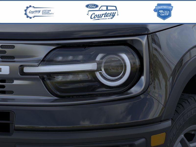 Vehicle image 16 of 23