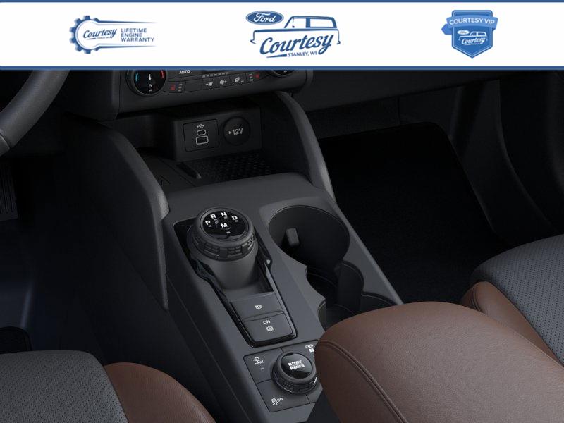 Vehicle image 21 of 23
