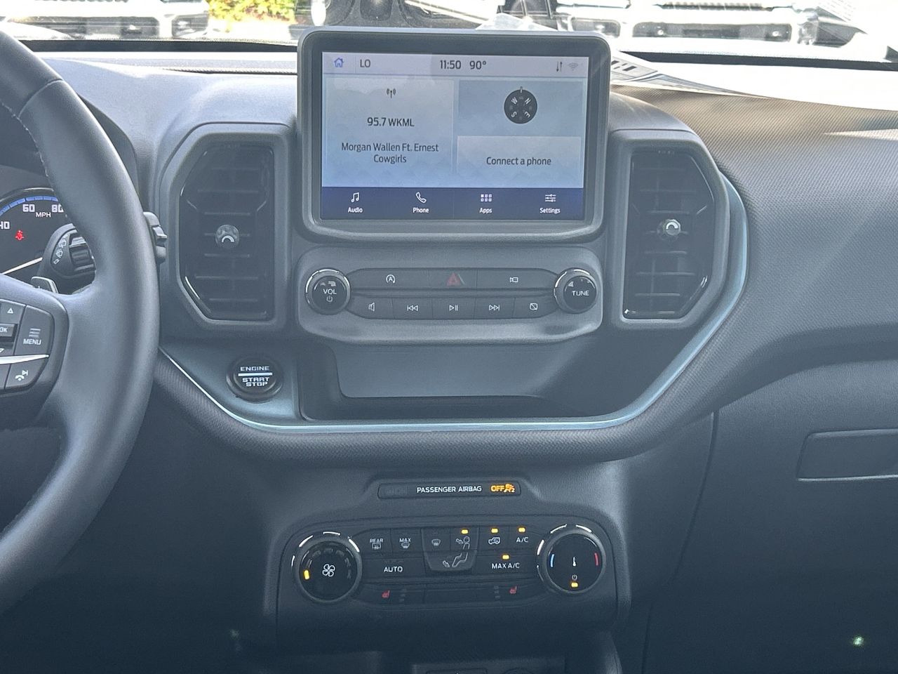 Vehicle image 21 of 42
