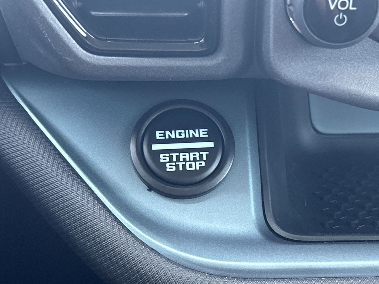 Vehicle image 26 of 42