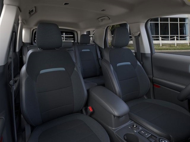 Vehicle image 11 of 23