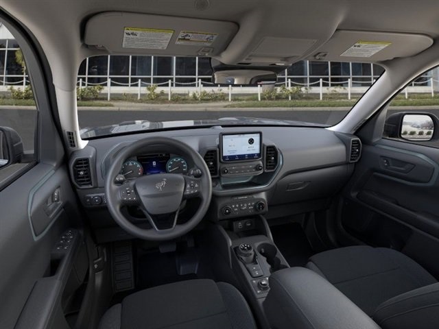Vehicle image 13 of 23