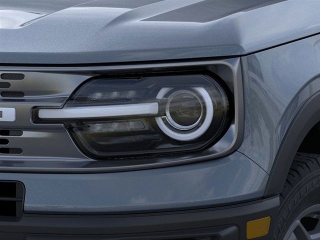 Vehicle image 20 of 23