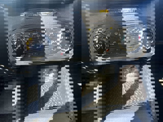 Vehicle image 20 of 24