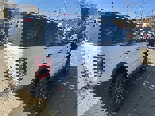 Vehicle image 5 of 24