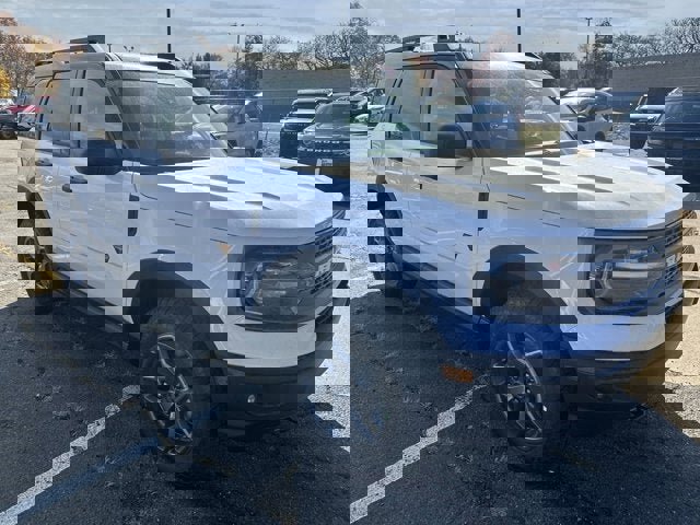 Vehicle image 3 of 24