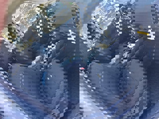 Vehicle image 13 of 24