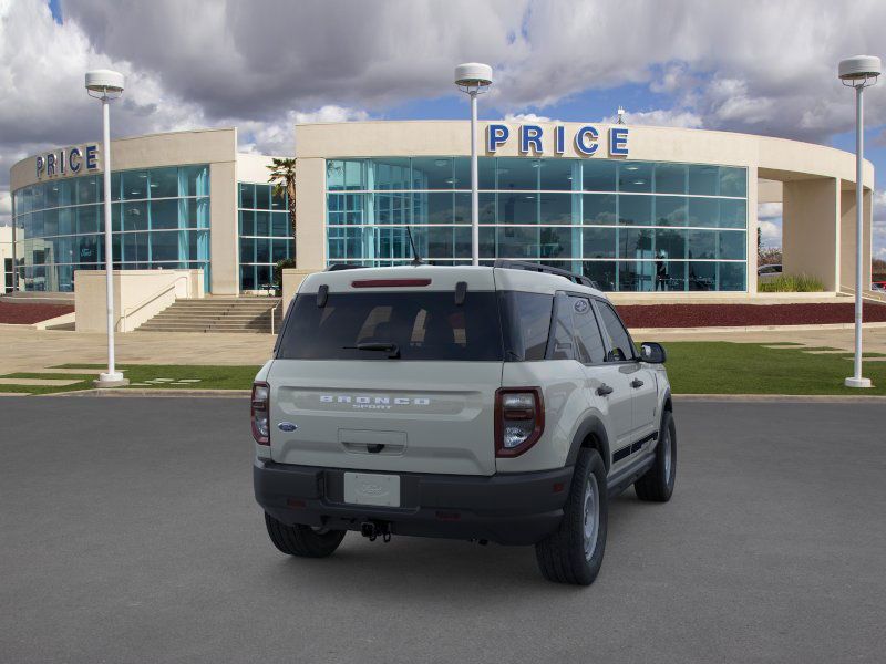 Vehicle image 5 of 23