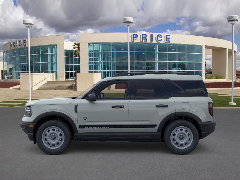 Vehicle image 8 of 23