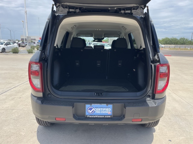 Vehicle image 8 of 21