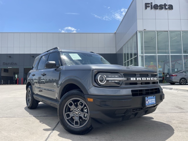 Vehicle image 3 of 21